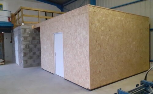 création d'une pièce/bureau en ossature bois multiservices Carhaix-Plouguer